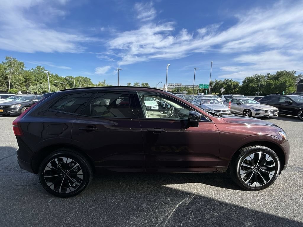 New 2026 Volvo XC60 B5 Ultra w/ Climate Package AWD/4WD image 9