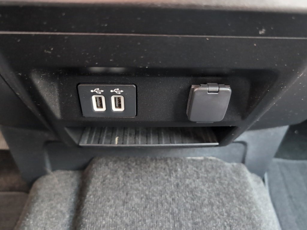 Certified 2019 Ford F150 XLT w/ Equipment Group 302A Luxury image 26