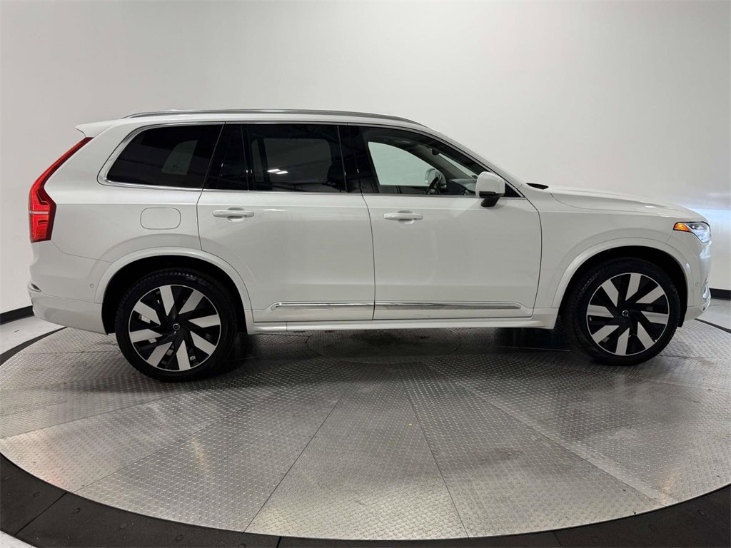 Used 2025 Volvo XC90 T8 Ultra image 7