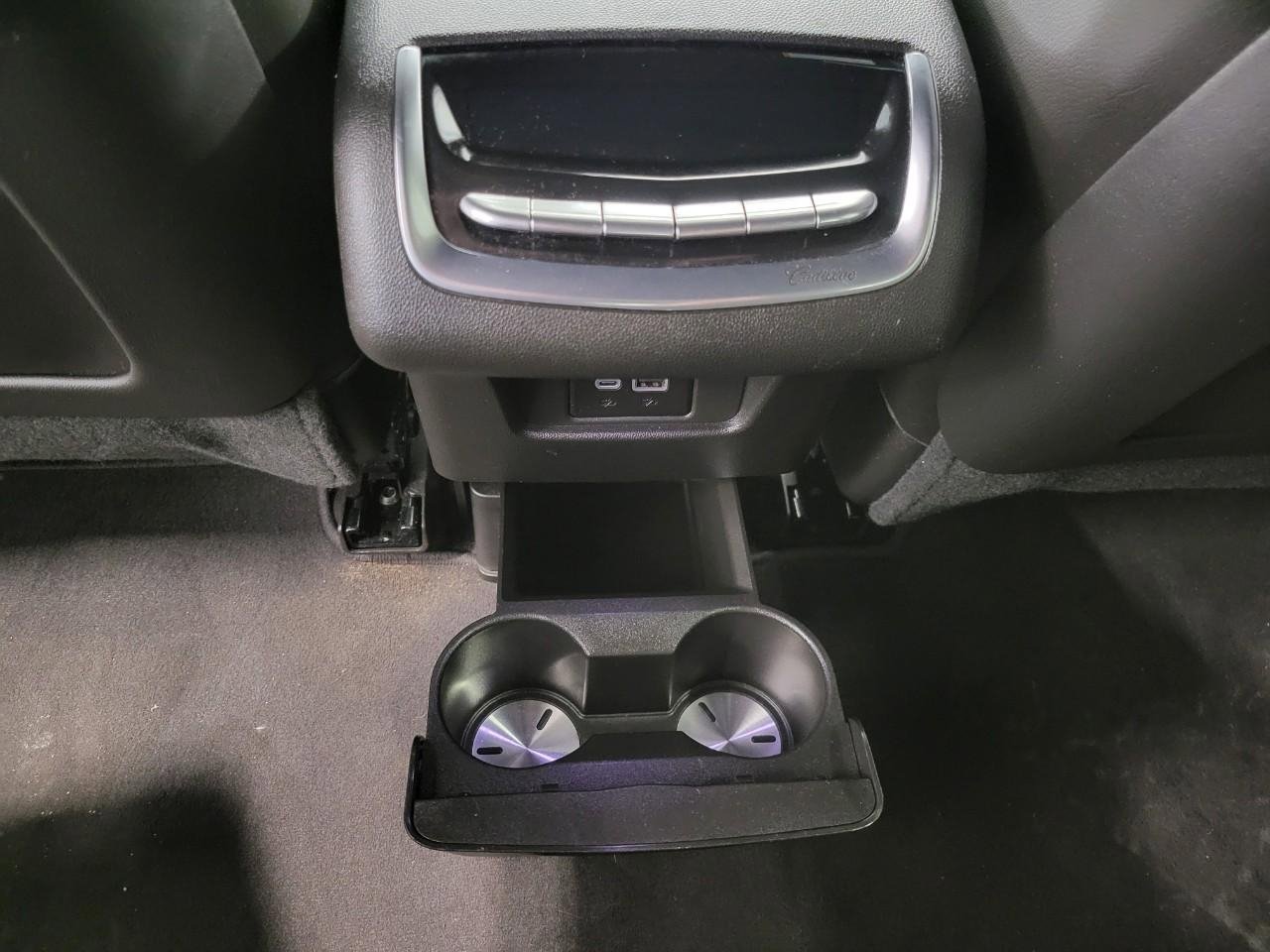 Used 2025 Cadillac XT6 Premium Luxury image 23