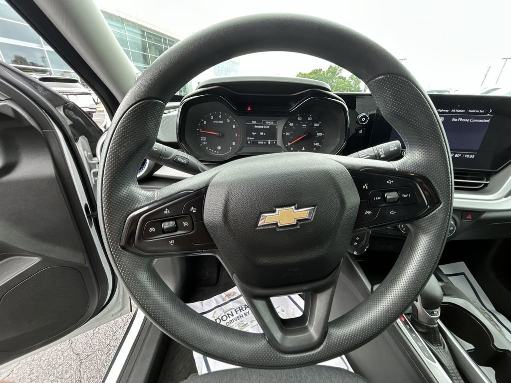 Used 2024 Chevrolet Trax LS FWD image 20
