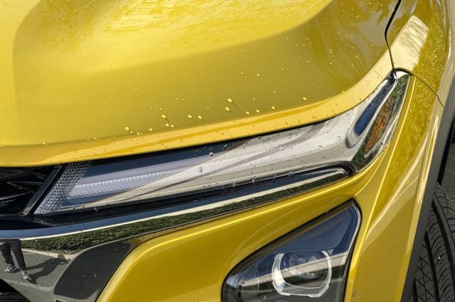 Certified 2025 Chevrolet Trax RS w/ Driver Confidence Package image 48