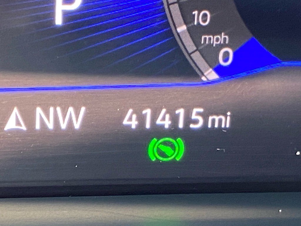 Used 2022 Volkswagen Tiguan SE R-Line image 15