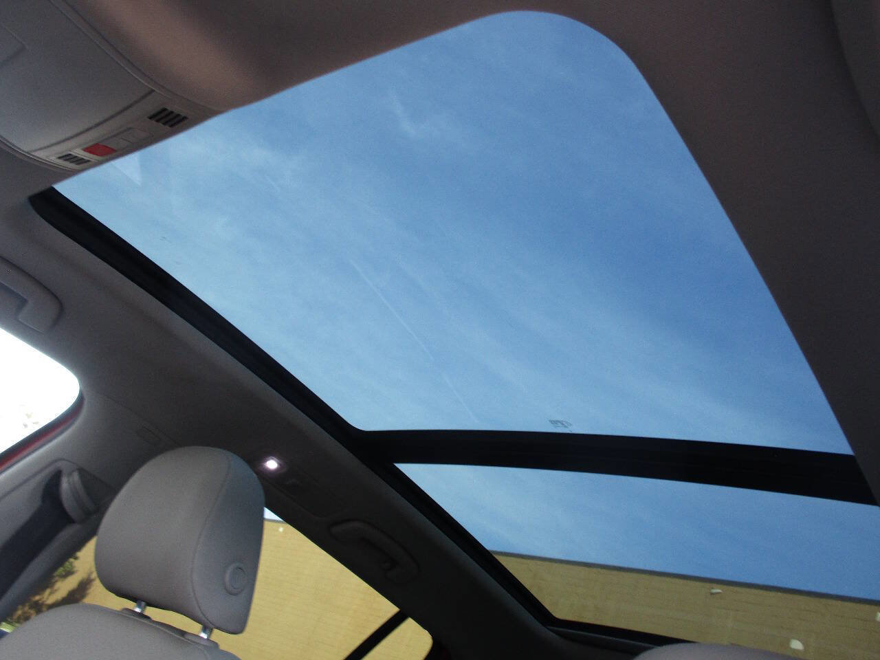 Used 2018 Volkswagen Golf Alltrack SE image 32