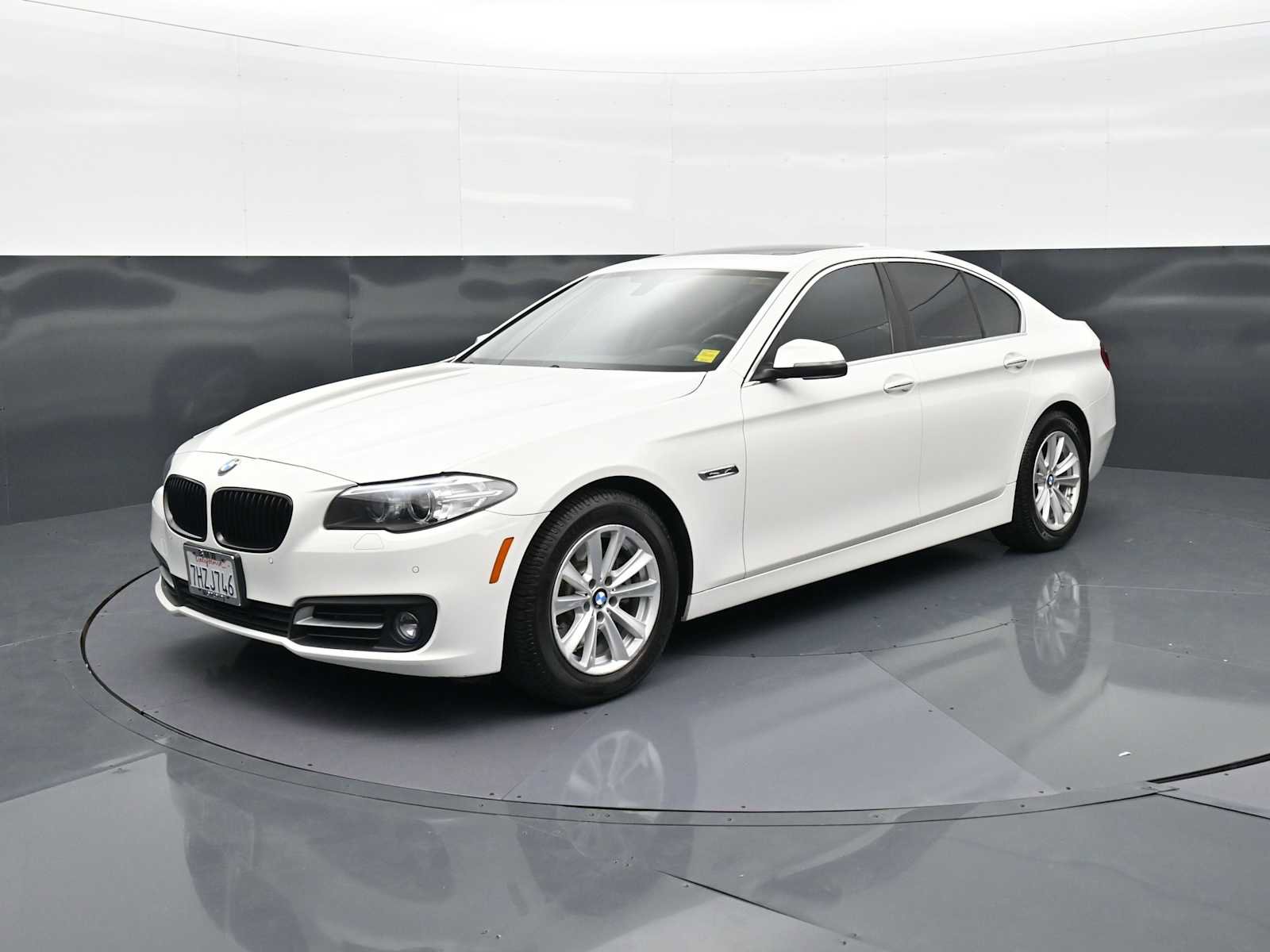Used 2015 BMW 528i Sedan image 1