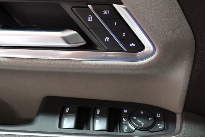 New 2025 GMC Sierra 2500 SLT w/ SLT Premium Package image 11