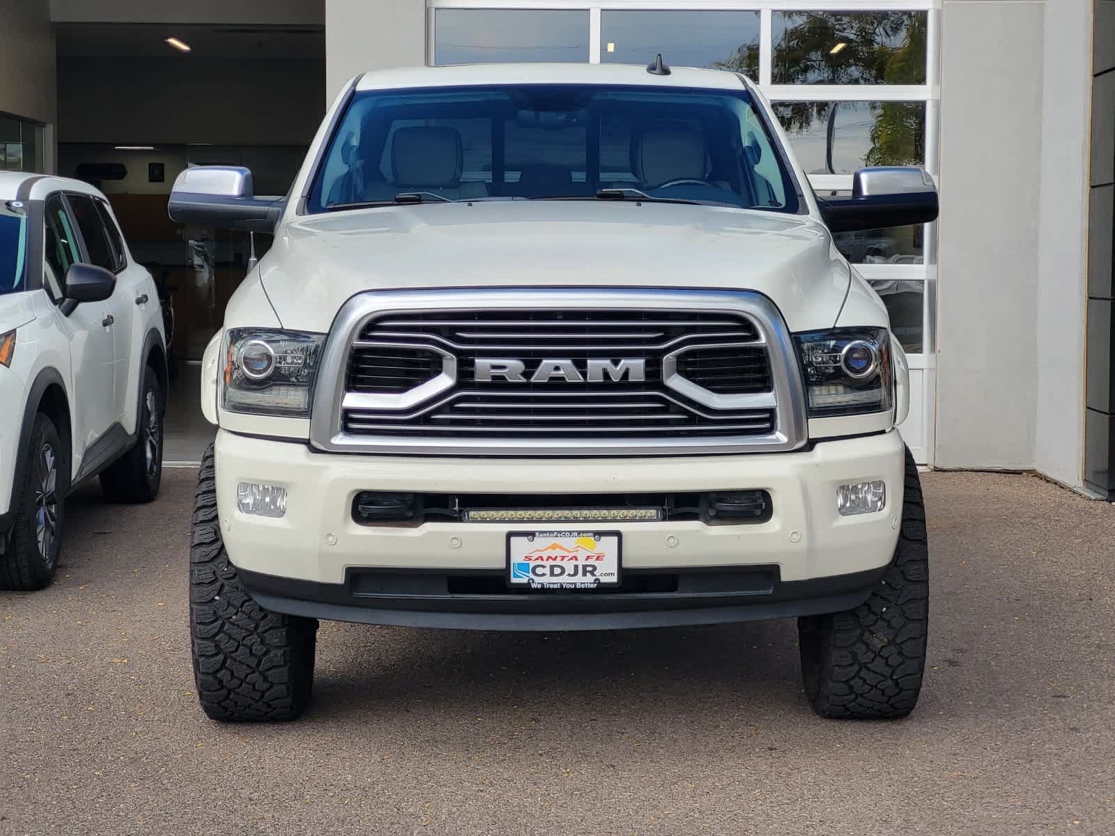 Used 2018 RAM 2500 Limited AWD/4WD image 2