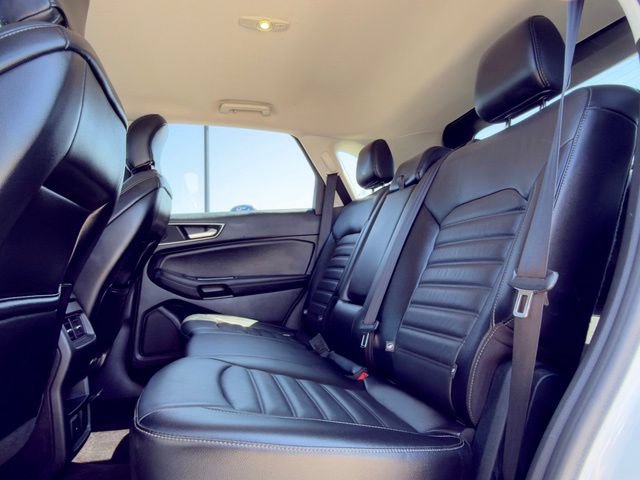 Used 2015 Ford Edge SEL w/ Equipment Group 201A FWD image 18