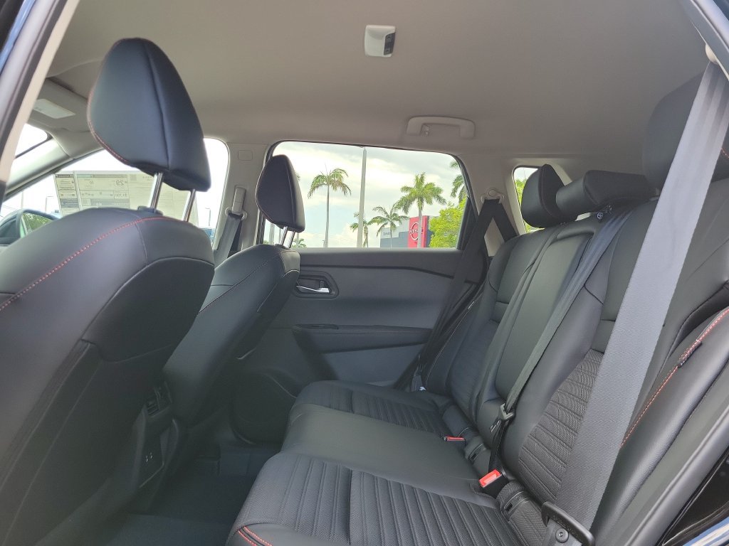 New 2026 Nissan Rogue SV AWD/4WD image 15