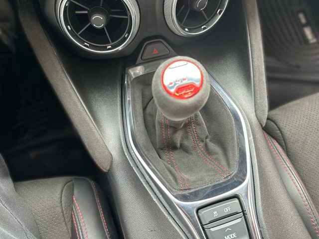 Used 2019 Chevrolet Camaro ZL1 image 21