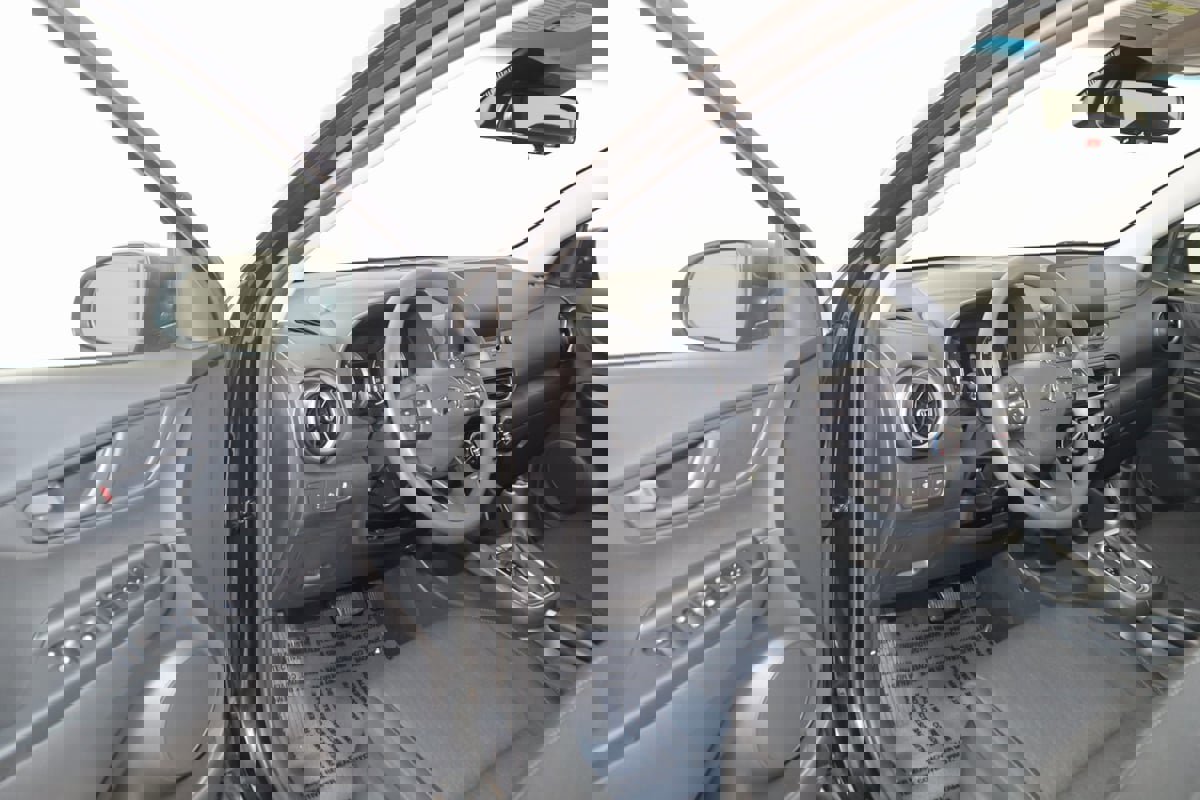 Used 2023 Hyundai Kona SEL w/ Cargo Package image 43