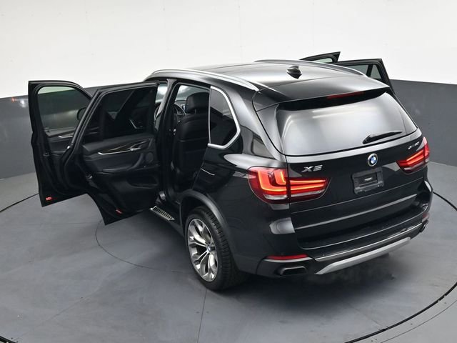 Used 2017 BMW X5 xDrive50i AWD/4WD image 43