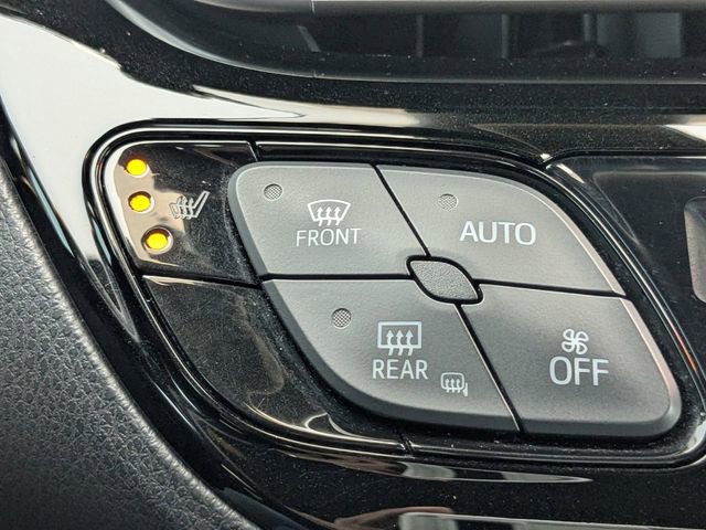 Used 2019 Toyota C-HR Limited FWD image 23