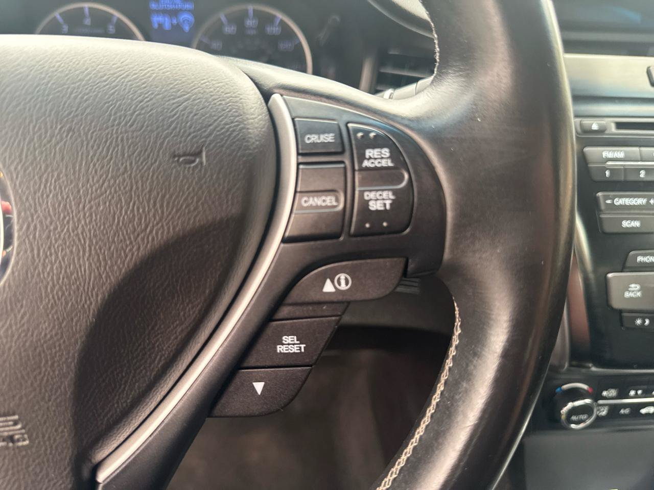 Used 2014 Acura ILX w/ Premium Package FWD image 31