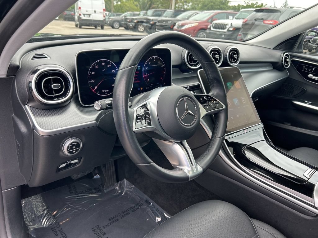 Used 2025 Mercedes-Benz C 300 Sedan image 9