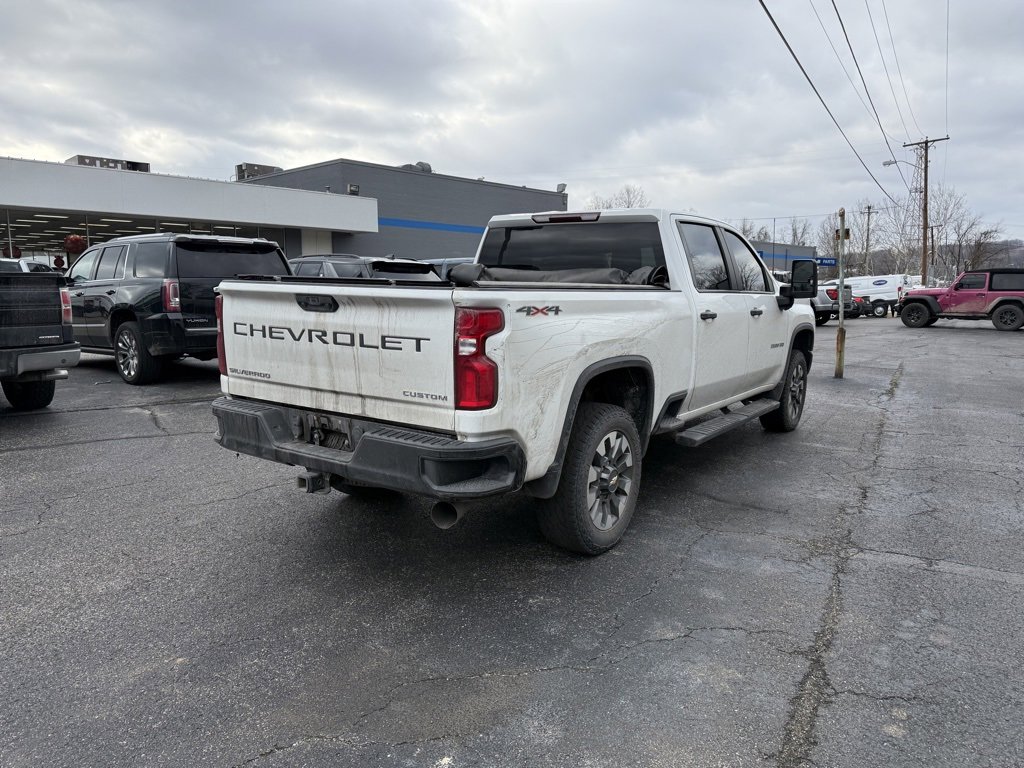 Used 2021 Chevrolet Silverado 2500 Custom w/ Custom Value Package image 9