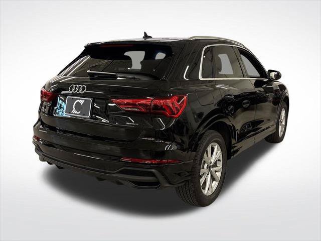 Certified 2025 Audi Q3 2.0T Premium Plus w/ Premium Plus Package AWD/4WD image 5