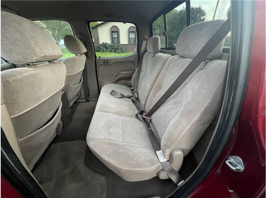 Used 2004 Toyota Tacoma PreRunner image 11