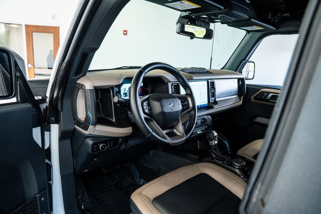 Used 2023 Ford Bronco Wildtrak image 31