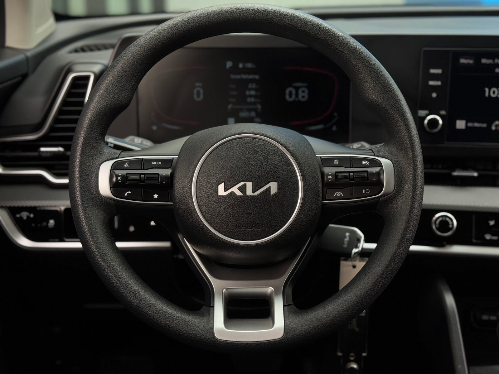 Used 2024 Kia Sportage LX image 16