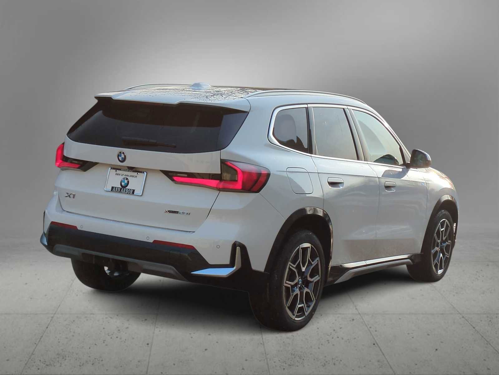 New 2026 BMW X1 xDrive28i w/ Technology Package image 8