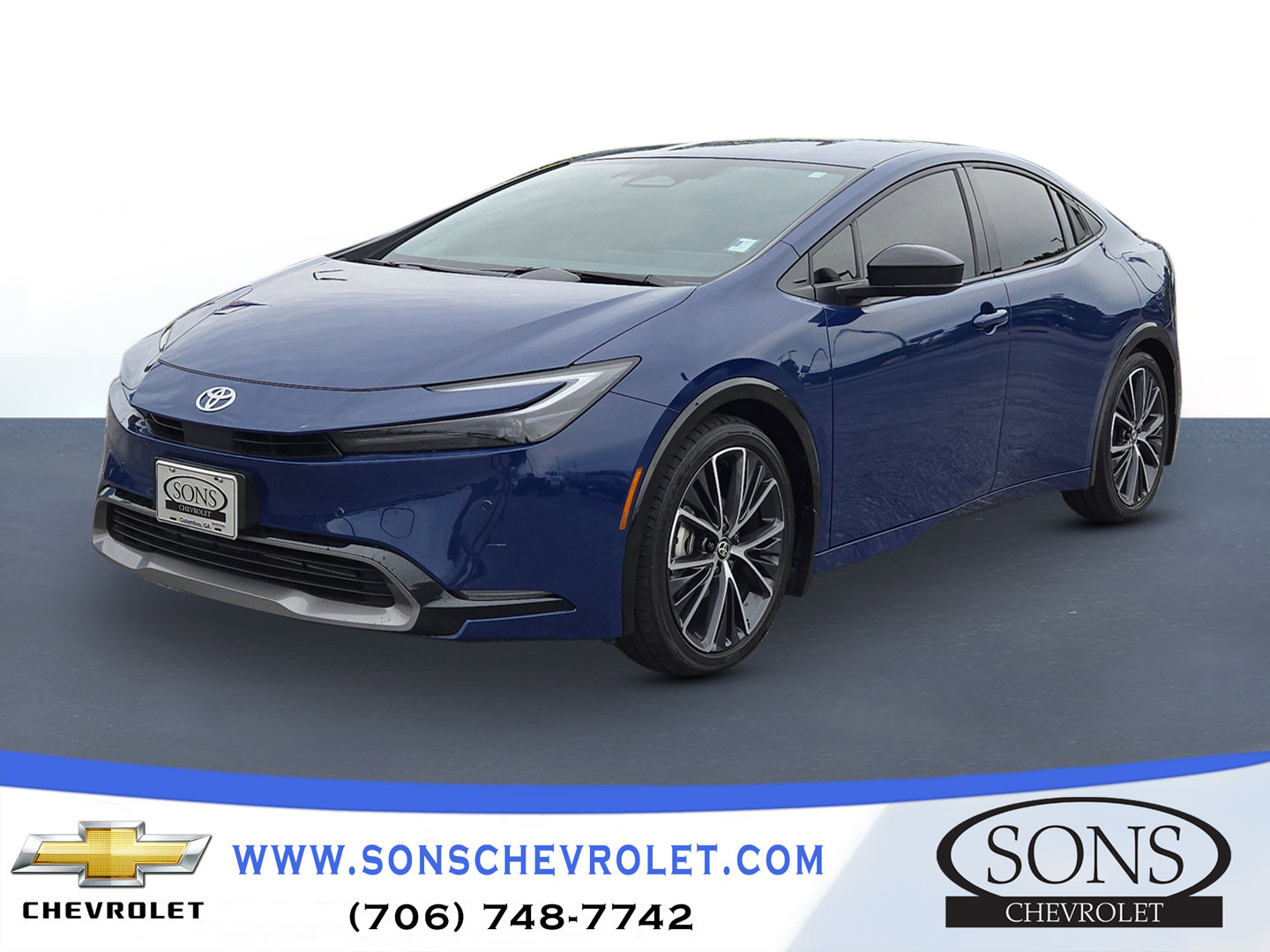 Used 2024 Toyota Prius XLE image 1