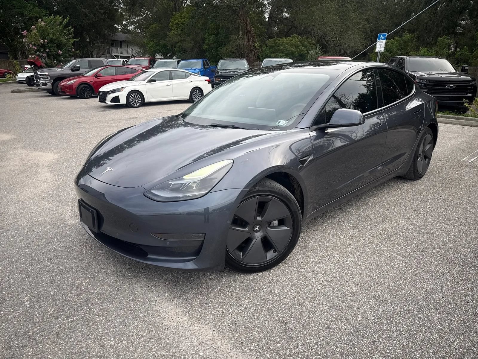 Used 2022 Tesla Model 3 Standard Range RWD image 2
