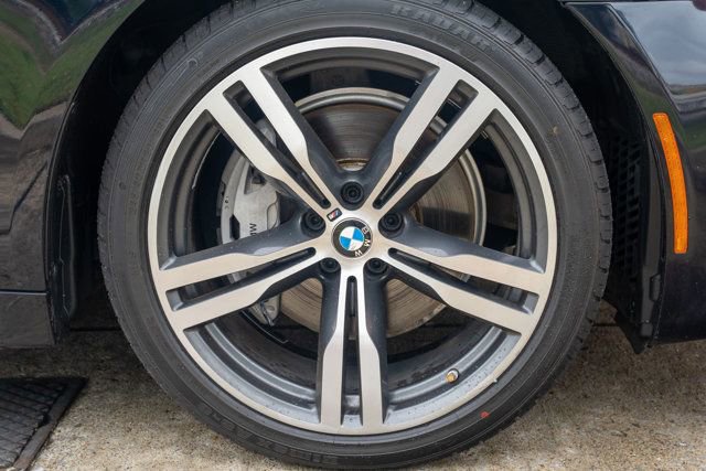 Used 2019 BMW 740i w/ Executive Package RWD image 50