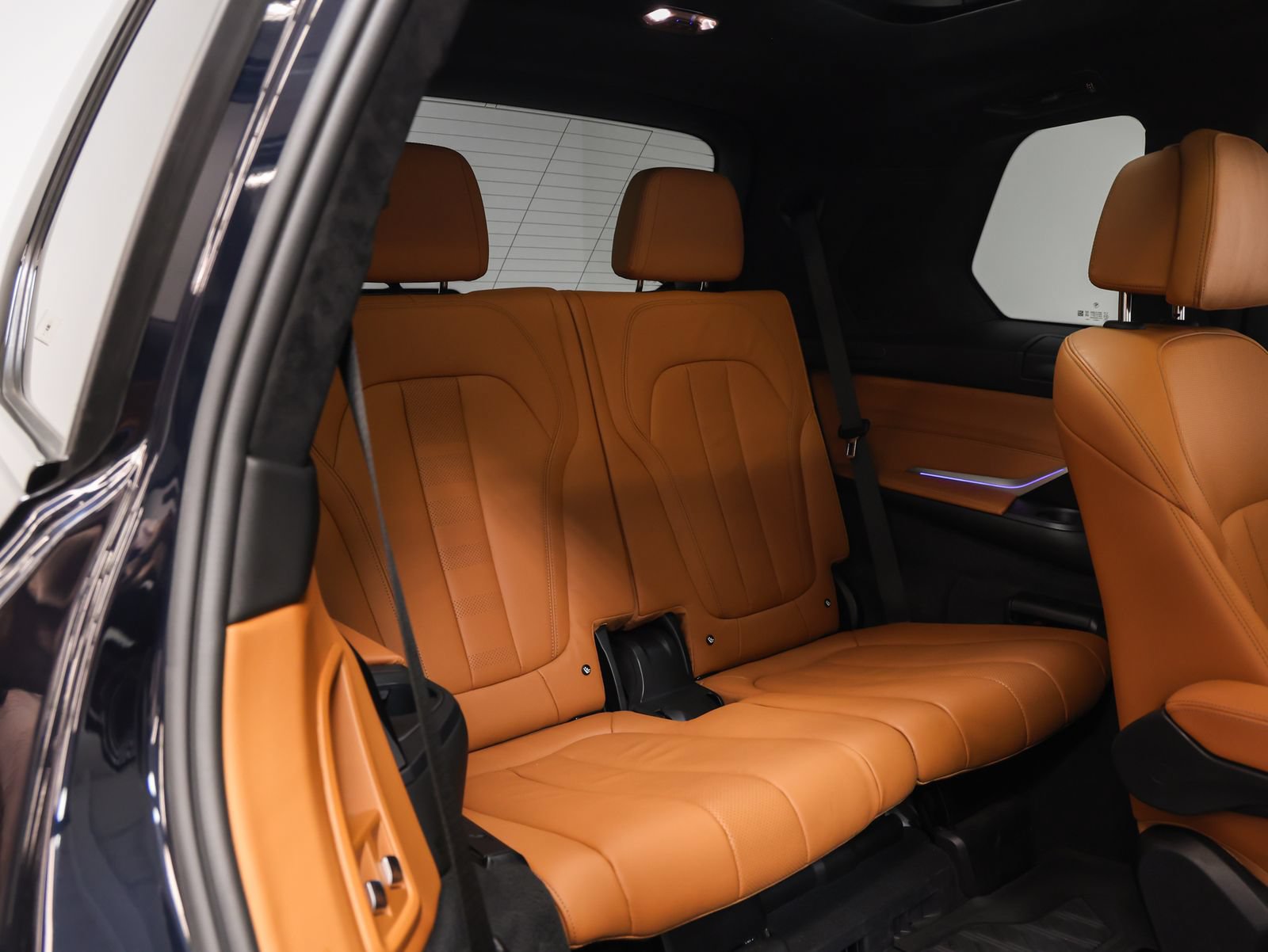 Used 2022 BMW X7 M50i AWD/4WD image 32