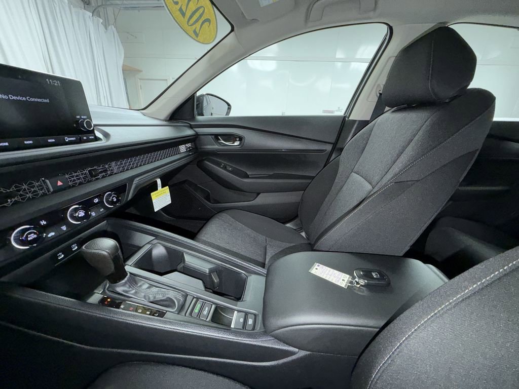Used 2025 Honda Accord LX image 21