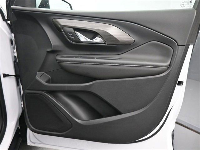 Used 2023 GMC Terrain SLT w/ LPO, Floor Liner Package image 20