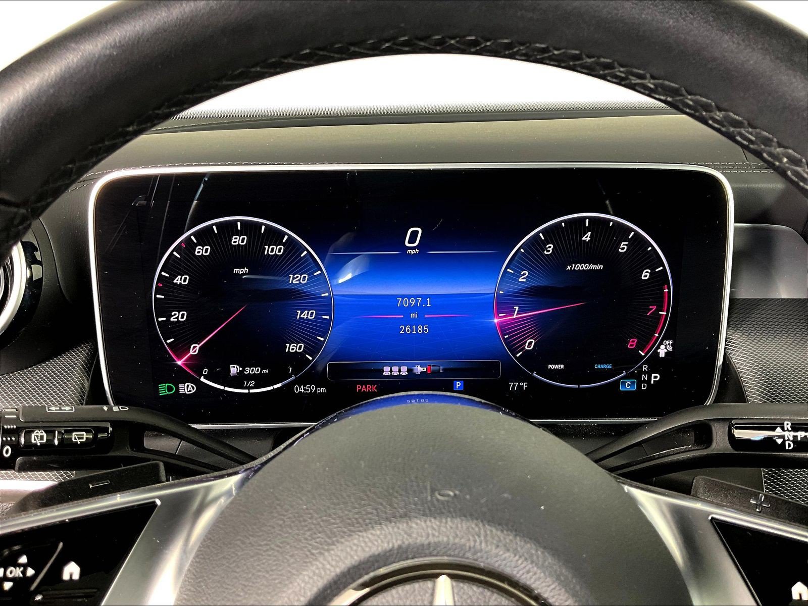 Used 2024 Mercedes-Benz GLC 300 4MATIC image 13