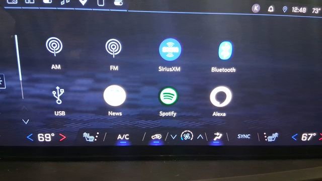 Used 2024 Chevrolet Traverse LT w/ Enhanced Driving Package image 28