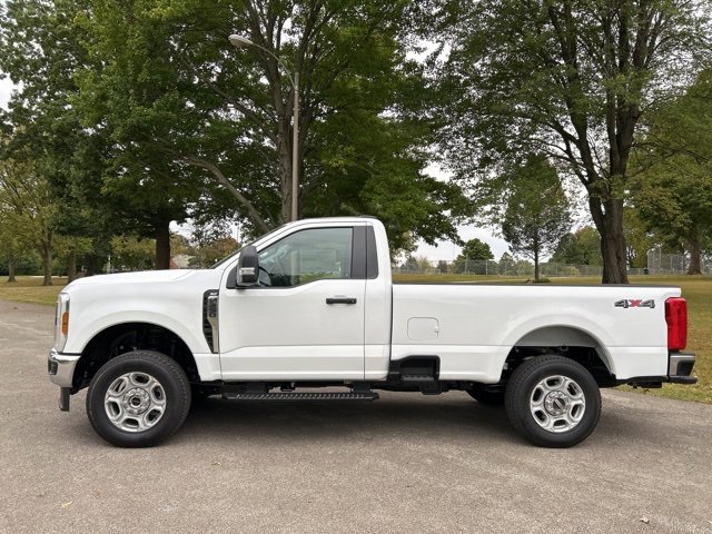 New 2026 Ford F250 XLT image 2