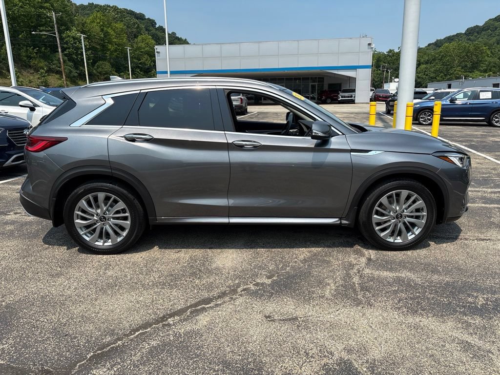Used 2023 INFINITI QX50 Luxe AWD/4WD image 6