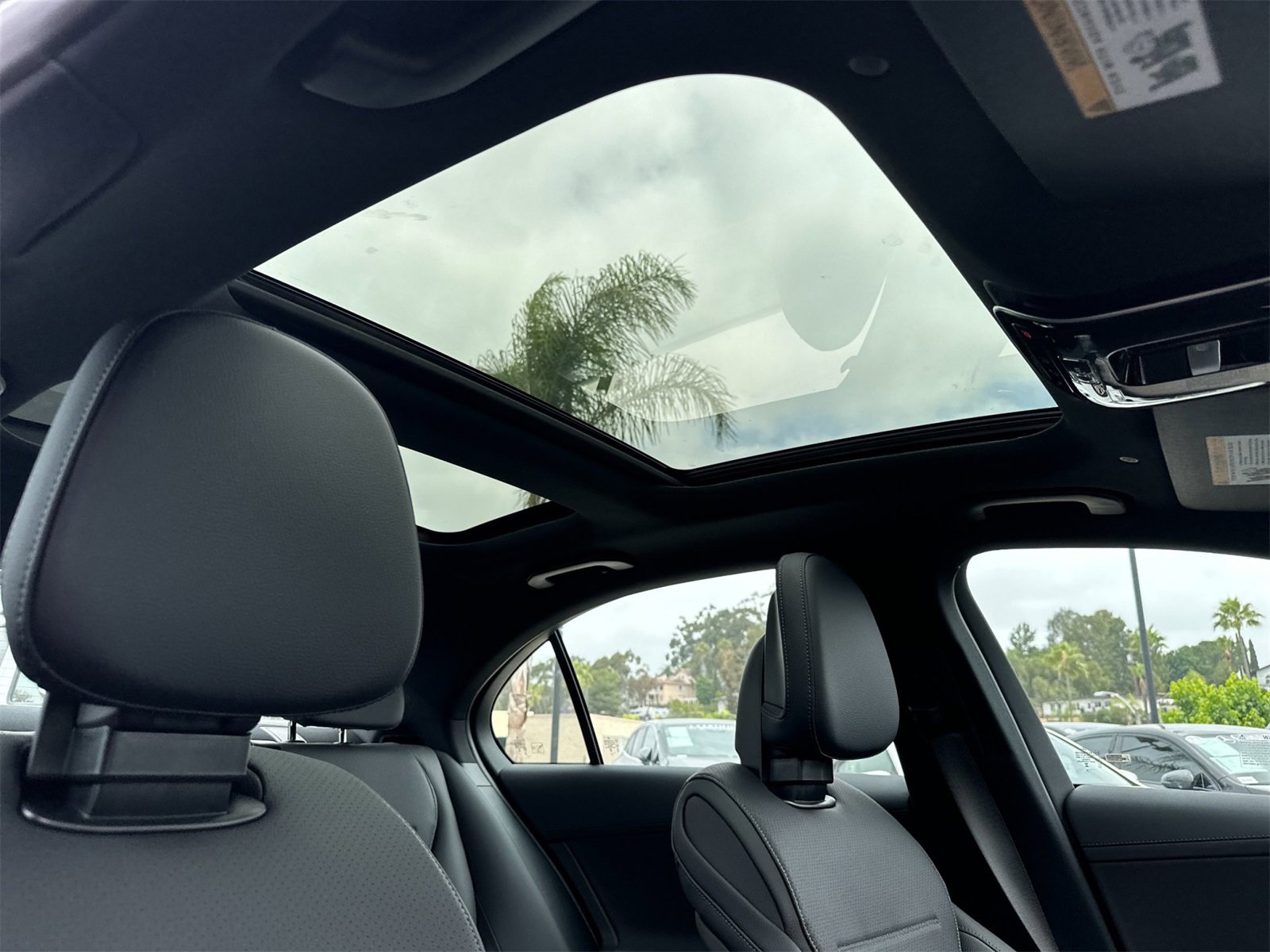 New 2025 Mercedes-Benz C 300 4MATIC Sedan image 17