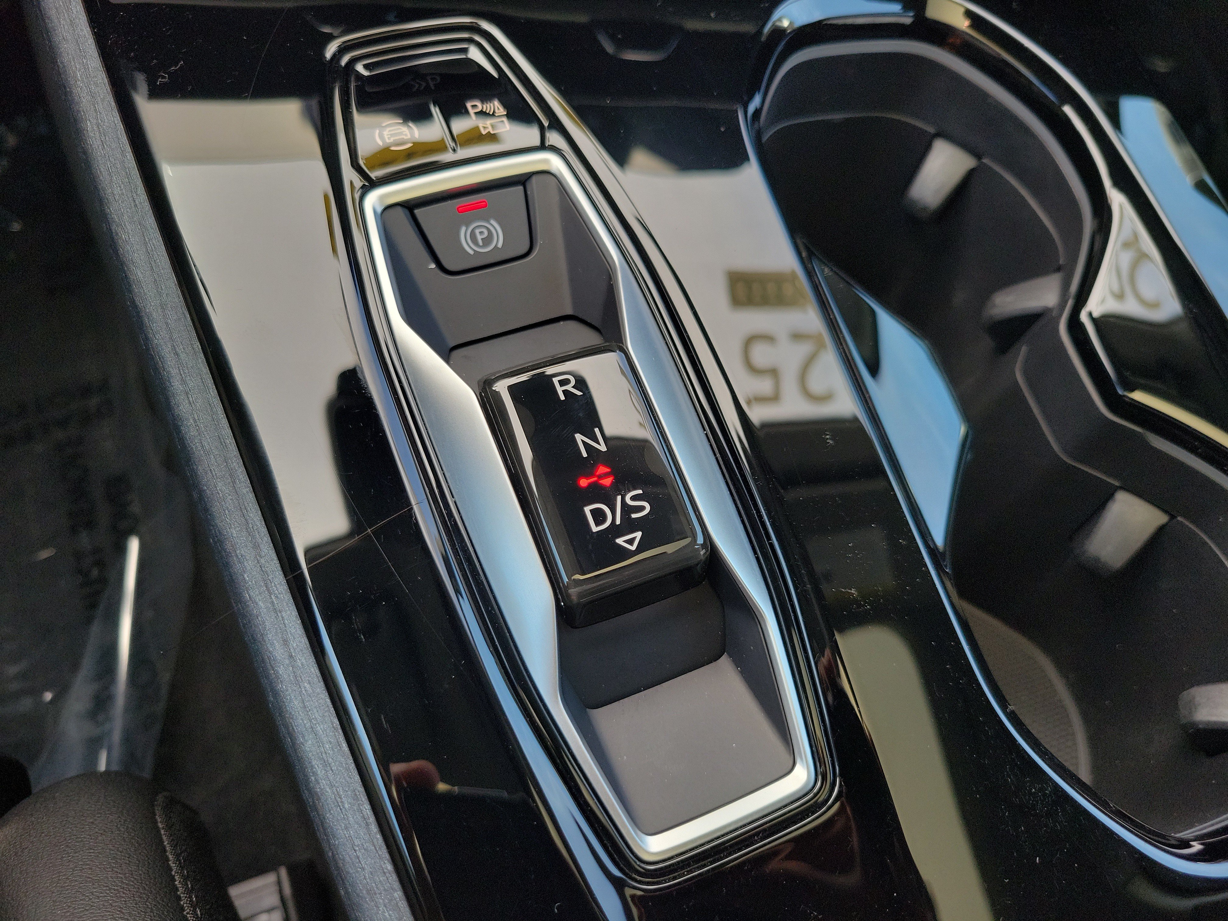 Certified 2025 Audi A5 2.0T Premium Plus w/ Premium Plus AWD/4WD image 29