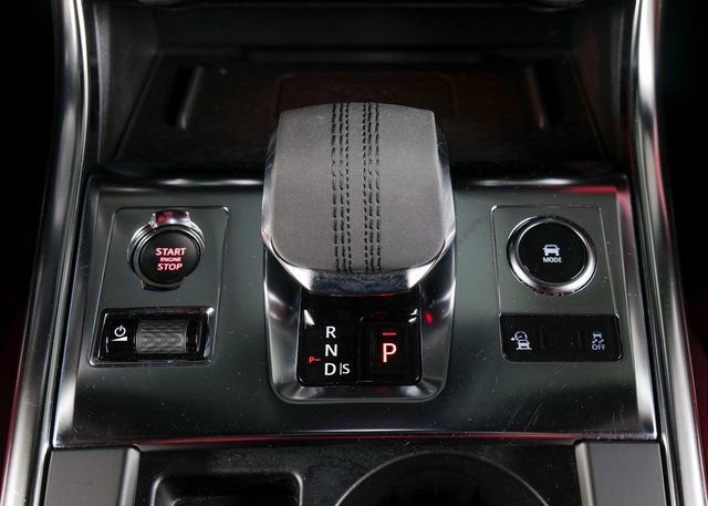 Used 2024 Jaguar XF R-Dynamic SE image 13