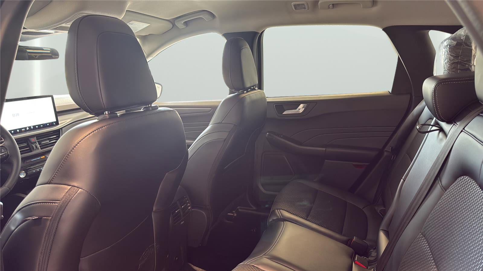 New 2025 Ford Escape PHEV image 17