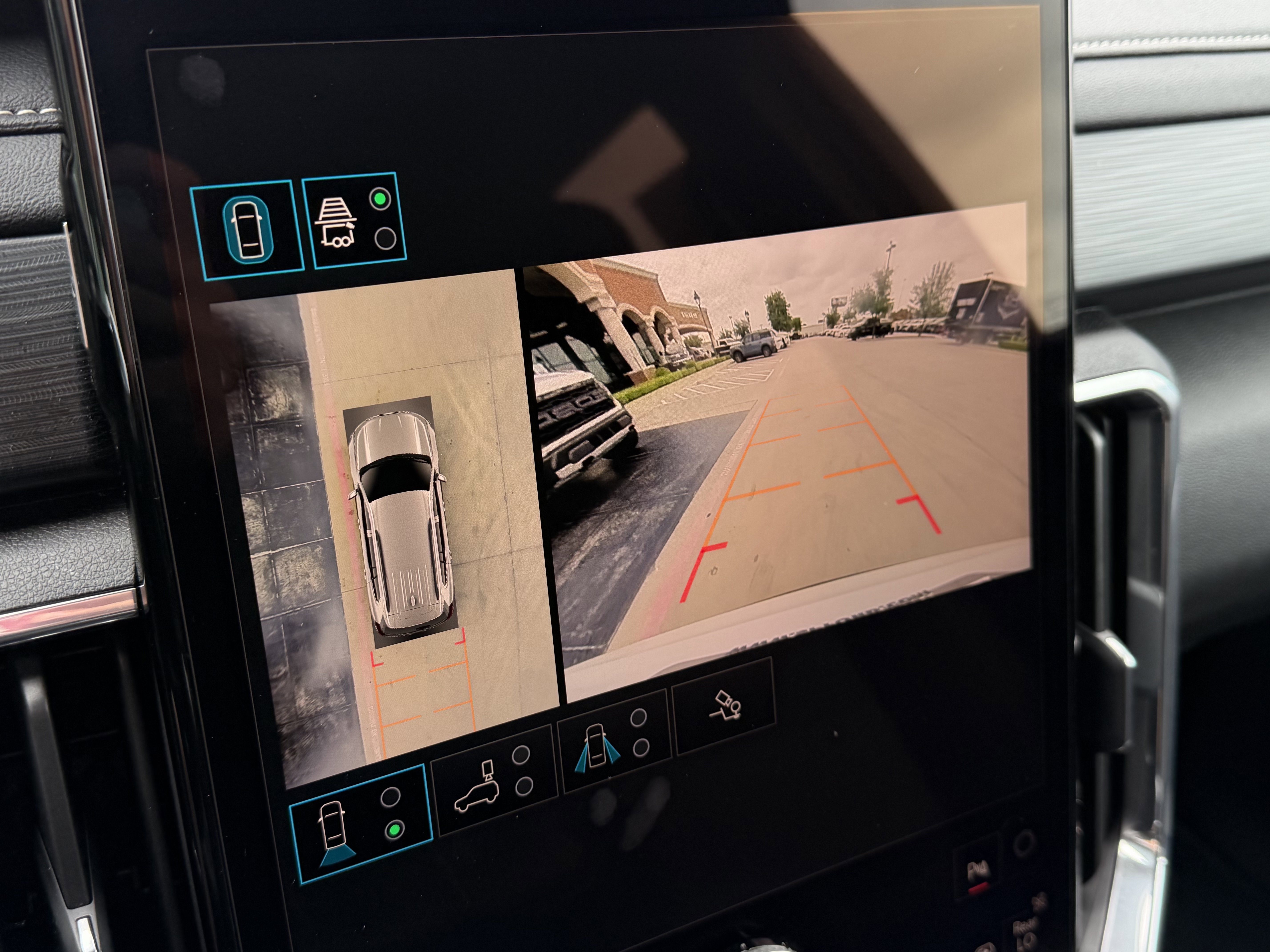 Used 2025 GMC Acadia Elevation FWD image 20