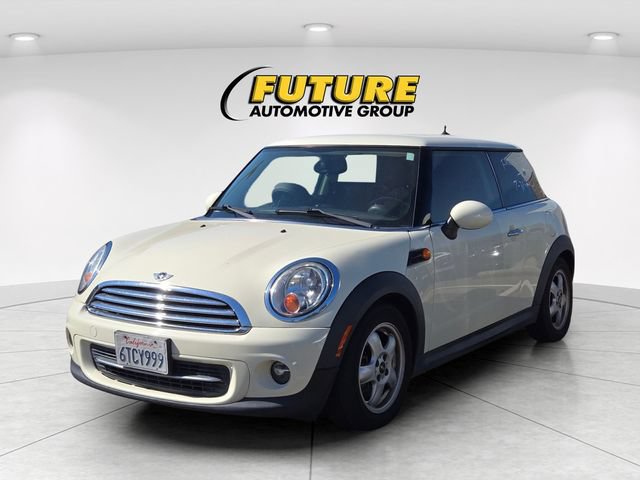 Used 2011 MINI Cooper Hardtop FWD image 2