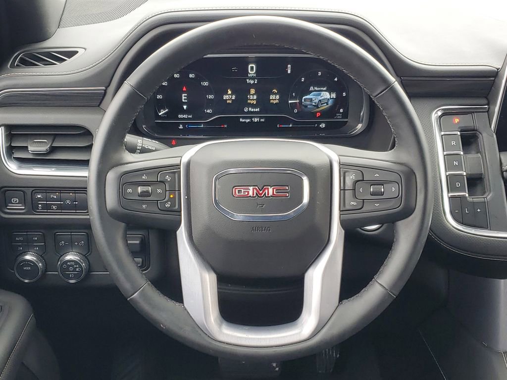 Certified 2024 GMC Yukon XL SLT w/ SLT Luxury Package image 28