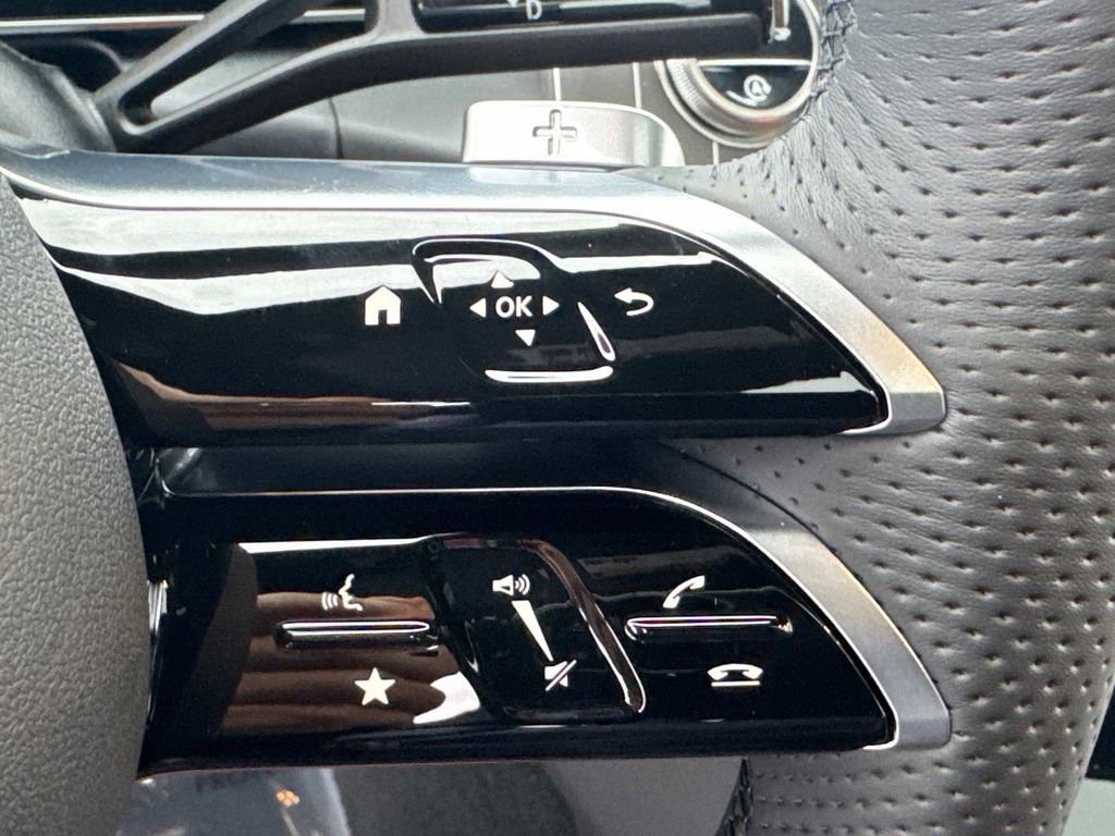 New 2026 Mercedes-Benz GLC 300 4MATIC image 26