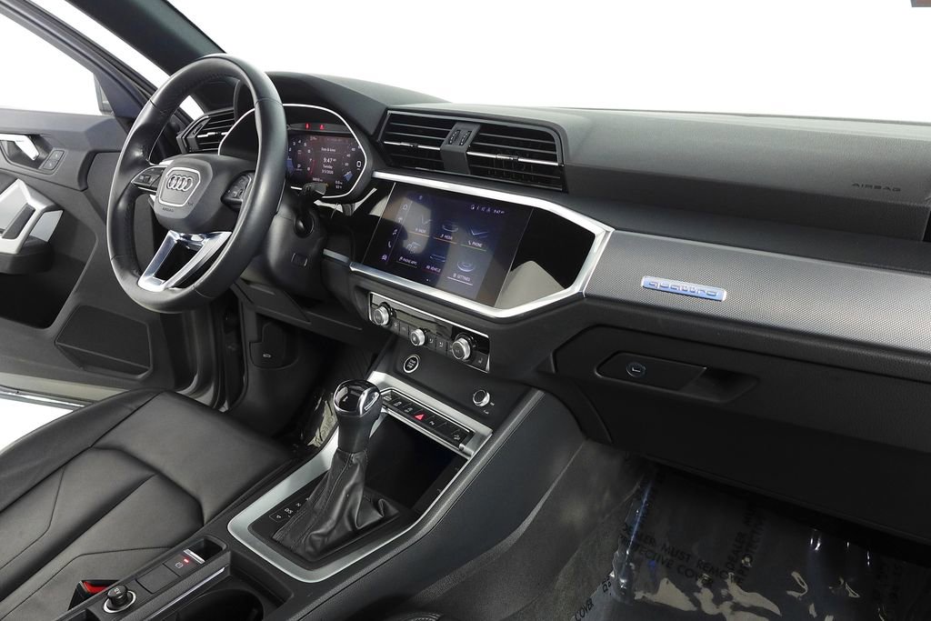 Used 2022 Audi Q3 2.0T Premium Plus w/ Premium Plus Package image 13