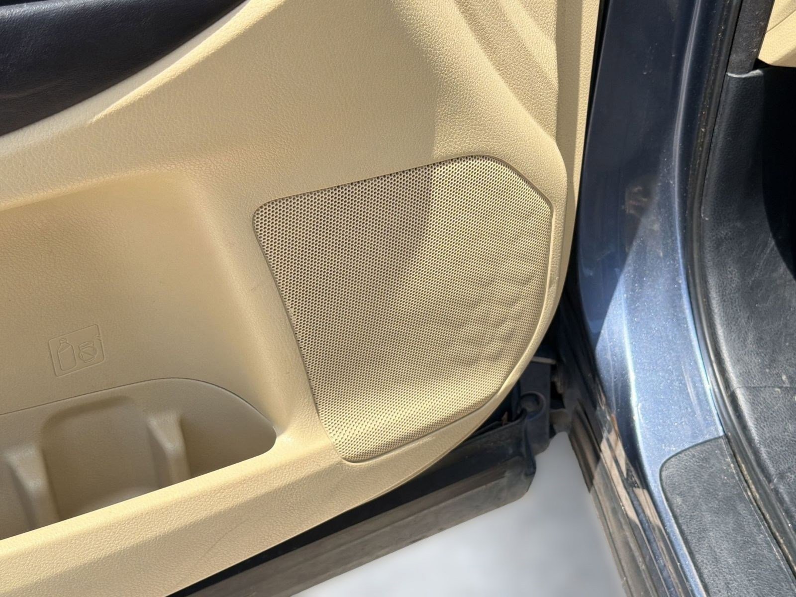 Used 2016 Toyota Highlander XLE FWD image 26
