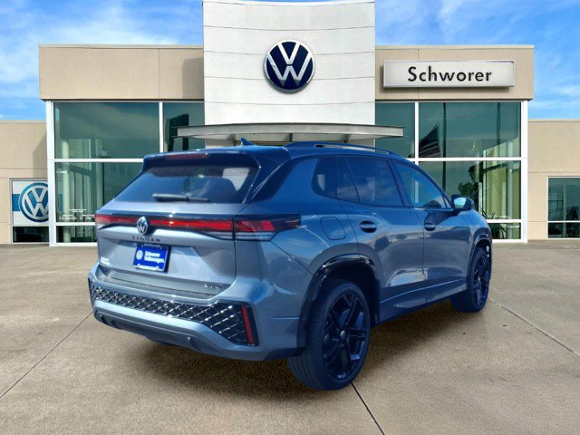 New 2026 Volkswagen Tiguan SE R-Line image 4