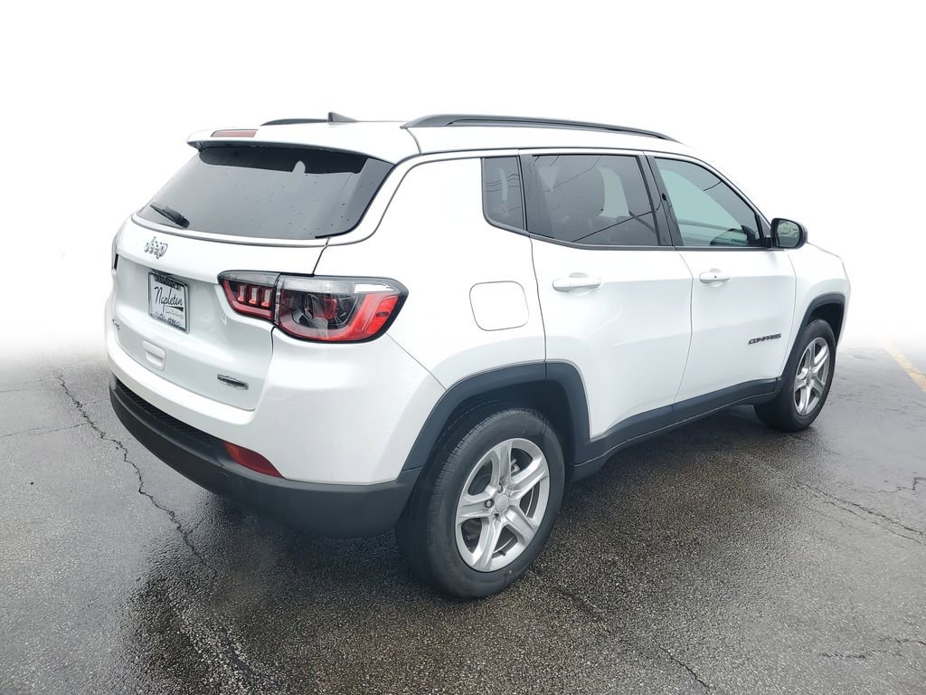 Used 2023 Jeep Compass Latitude image 7