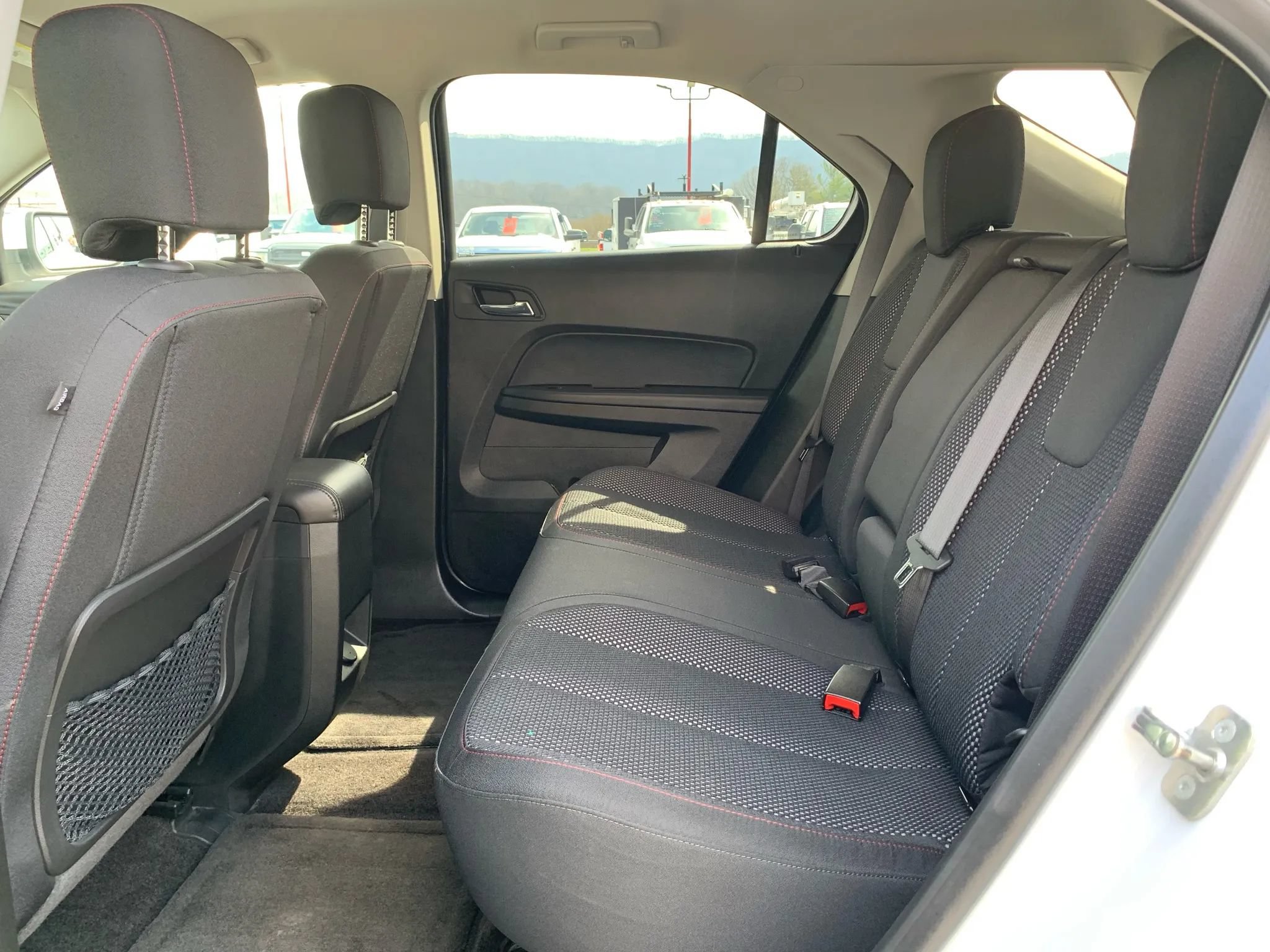 Used 2016 Chevrolet Equinox LT AWD/4WD image 23
