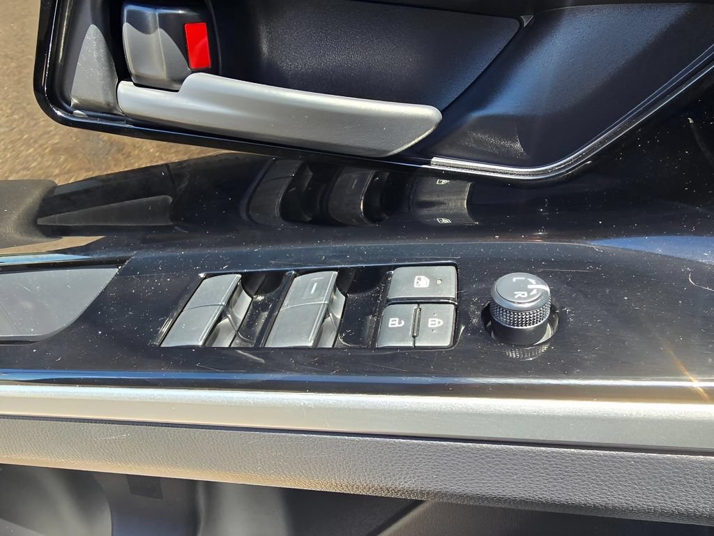 Used 2024 Subaru Solterra AWD/4WD image 21