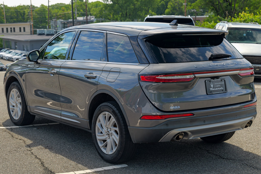 Used 2023 Lincoln Corsair AWD image 5